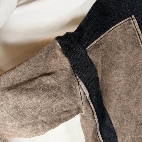 BKE Buckle Pullover Sweatshirt Women's M Knit Mock Neck Pocket Brown/Black Tags - Picture 5 of 7